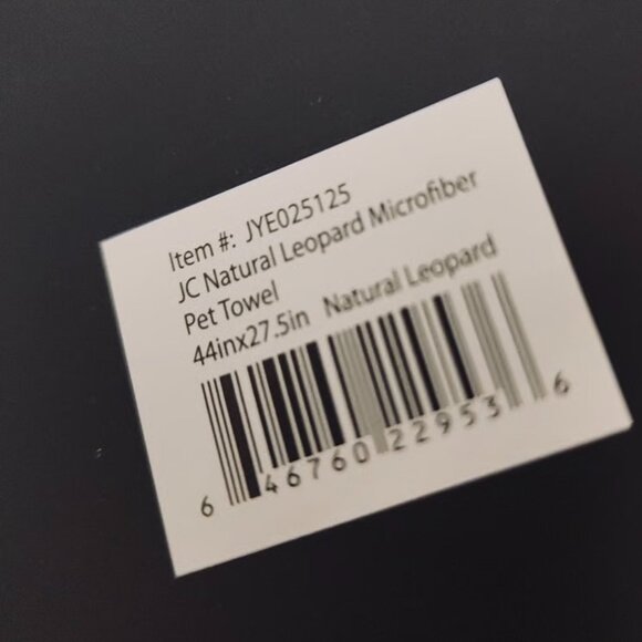 JUICY COUTURE Pet Towel NWT - Picture 5 of 6